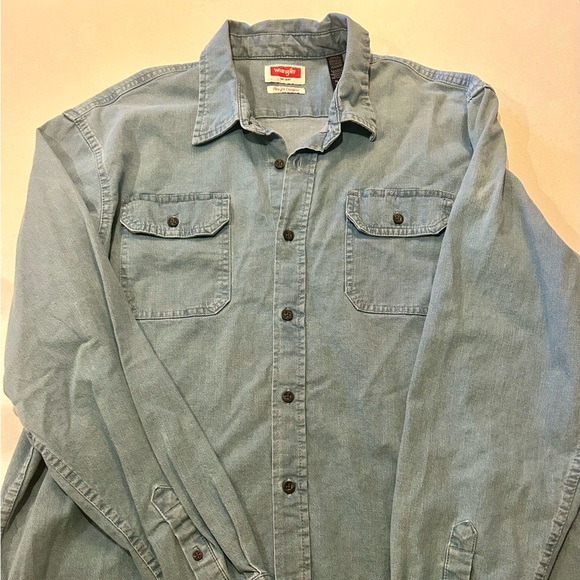 Wrangler chambray denim Blue Casual Button Down Shirt - Picture 1 of 6